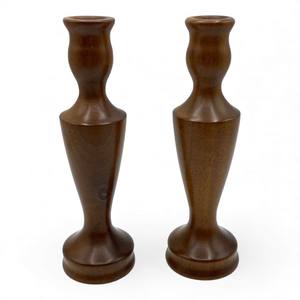 Juego de Portavelas Cónicos de Madera Curvada Elegante para un Estilo Rústico y un Ambiente Moderno en el Hogar - Product Image 4