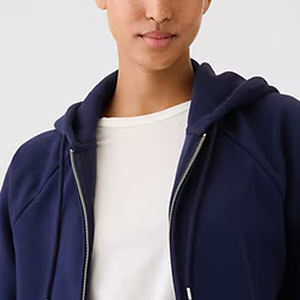 Sweat à capuche en polaire uni pour femme, design à prix d'usine avec logo personnalisable, pour la saison froide, coupe confortable avec cordon de serrage, 2026 - Product Image 2