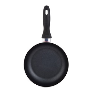 Set di 3 padelle 16/20/24 cm + Set di 4 coltelli da cucina: Chef, Santoku, Pelapatate e multiuso, con manico in silicone - Product Image 6