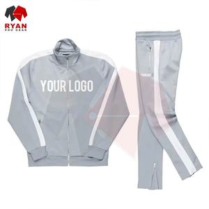 Conjunto Deportivo Personalizado para Hombre, OEM ODM, Chaqueta y Pantalón de Dos Piezas, Tela Transpirable, Suministro al por Mayor de Fábrica - Product Image 1