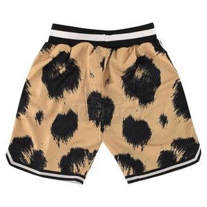 Pantalones cortos de malla informales de verano con logotipo personalizado y bolsillos, pantalones cortos de malla transpirables de secado rápido para gimnasio para hombre 2025 - Product Image 2