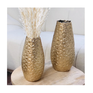 Florero de textura Venta caliente de moda Florero de mesa de metal de nuevo diseño con jarrones de flores decorativos de aluminio con acabado dorado - Product Image 3