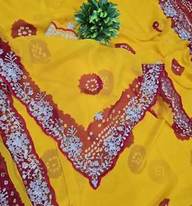 Saree georgette de designer indien avec bordure en dentelle brodée et perle pour mariage - Product Image 2