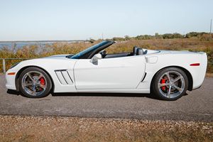 รถเชฟโรเลต คอร์เวทท์ แกรนด์ สปอร์ต รุ่นปี 2013 ฉลองครบรอบ 60 ปี แบบเปิดประทุน มือสอง พวงมาลัยซ้าย/ขวา - Product Image 3