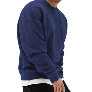 สเวตเชิ้ตสำหรับผู้ชายเสื้อสเวตเตอร์คอกลมแบบกำหนดเองขนาดเองขายส่ง - Product Image 5