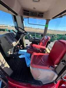 Tractor Agrícola IH de 210 CV con Tracción en las 4 Ruedas, con Motor, Caja de Cambios y Bomba - Product Image 5