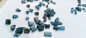Mehrajudin Gems, Topacio Azul de Londres, Gema Natural Suelta, Mayorista de Jaipur, Ofrece Corte de Diferentes Formas, 4-12 Quilates, Certificado por Terceros - Product Image 4