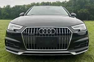 Audi A4 Allroad Quattro Premium Plus 2018, 4 cylindres, transmission intégrale, très bien équipée - Product Image 2