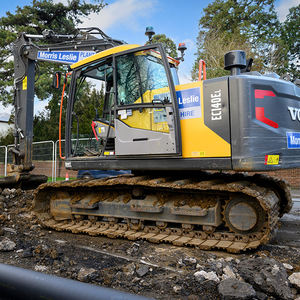Excavadora sobre orugas Volvo EC210 duradera con motor de soporte OEM como componente central para las industrias de minería y construcción - Product Image 4