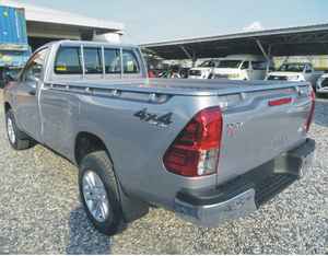 Utilisé pour Hilux Simple Cabine Modèle 2022 Manuel Diesel Turbo Cuir R18 Intérieur Clair 100% Fonctionnel - Product Image 1