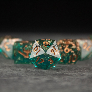 Juego de Dados de Resina Hechos a Mano, Poliedricos, de 7 Piezas, Duraderos, Ecológicos, de Rodamiento Suave, para Juegos de Mesa de Rol DND - Product Image 6