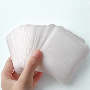 OEM Nouveau Coussin de coton de qualité supérieure personnalisé en couleur Vietnam 3 couches pour le démaquillage, coussin carré pour le nettoyage du visage - Product Image 1