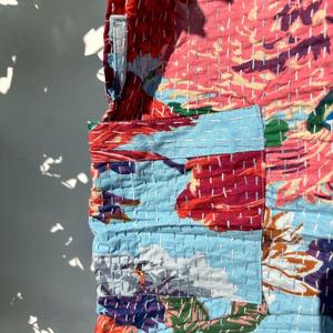 ชุดคลุมยาวผ้าคอตตอนทำมือสไตล์อินเดียใส่เดินชายหาดพิมพ์ลายดอกไม้เทอร์ควอยซ์ - Product Image 3