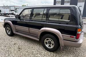 Lexus LX 450 de 1997, occasion, sans réserve, 2 propriétaires, 4,5 litres, 6 cylindres, différentiels à triple blocage - Product Image 2