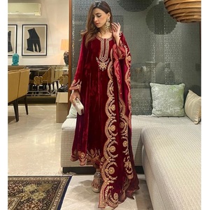 Readymade Velvet Party et Ethnic Collection Anarkali Kurti Set Elégant Brodé Anakali Kurti Disponible auprès d'un Fournisseur Indien - Product Image 1