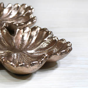 Plateau de service en métal en forme de feuille en aluminium de haute qualité avec finition polie parfait pour les ustensiles de cuisine et la vaisselle - Product Image 5