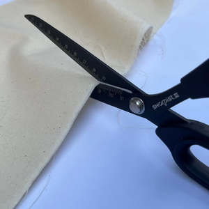 กรรไกรญี่ปุ่นขนาด10นิ้วพร้อมอุปกรณ์ตัดเย็บสีดำ - Product Image 5