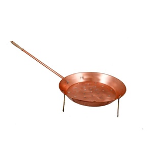 Poêle à frire antiadhésive de haute qualité pour usage domestique et professionnel, avec manche en métal et finition argentée, pour la cuisson. - Product Image 3