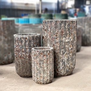 Classic Glazed Ceramic Flower Pot Drainage Hole Durable Eco-Friendly Handmade Outdoor Home Garden Planter for Garden Centers - Product Image 3