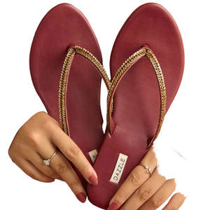 Sandales pour femmes à prix de gros, tendance mode de haute qualité, antidérapantes, dessus en cuir véritable, semelle intermédiaire antidérapante - Product Image 1