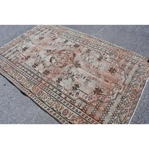 5.1x7.9 ft Vintage Rug, Rug, <b>Brown</b> Floral Rug <b>Wool</b> - Product Image 2