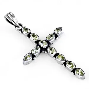 Colgante de Cruz de Peridoto en Plata 925 con Baño de Rodio y Oro Rosa Hecho a Mano - Product Image 1