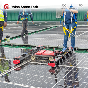 Robot <span class=keywords><strong>de</strong></span> nettoyage <span class=keywords><strong>de</strong></span> panneaux solaires avec télécommande, version batterie lithium, type chenillé, pour machine <span class=keywords><strong>de</strong></span> nettoyage solaire industrielle - Product Image 2