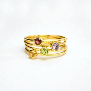 Anillo apilable de amatista de plata 925, anillo redondo pequeño de 4 MM con piedras preciosas, joyería hecha a mano, banda lisa personalizada, anillos chapados en oro - Product Image 6