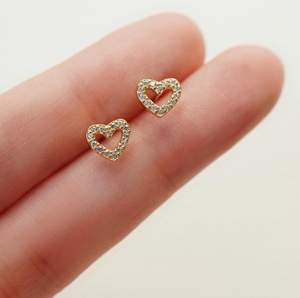 Pendiente de corazón | Moissanite Diamond Heart Stud Pendientes | Sparkling Tiny Heart Studs | 14K Sterling Silver | Regalo para mamá | Pavé - Product Image 1