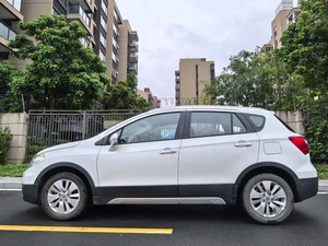 Voitures d'occasion de qualité - Suzuki S-Cross 2013 1.6L CVT 2WD Elite 5 places - SUV familial compact - Conduite à gauche - Véhicule d'occasion à l'exportation - Product Image 4