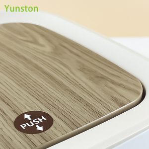 سلة قمامة صغيرة للمكتب مزودة بغطاء سلة قمامة بلاستيكية للمكتب سلة قمامة مستطيلة مزودة بغطاء - Product Image 3