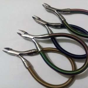 Haute Qualité Manuel En Acier Pinces À Cuticules Poignée En Caoutchouc Vente Chaude Coupe-Ongles pour Orteils Doigts Incarnés Laser Logo Nail Art - Product Image 6