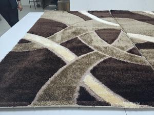 Tapis de salon moderne en jacquard floral 3D, tissé à la machine, en jute, à poils moyens, réversible, avec envers en latex - Product Image 3