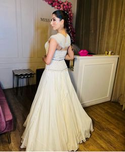 NEW--INDIAN & robe de soirée à perles/séquence brodée sur chemisier et robe LEHENGA de DESIGNER du pakistan = 2023 - Product Image 3