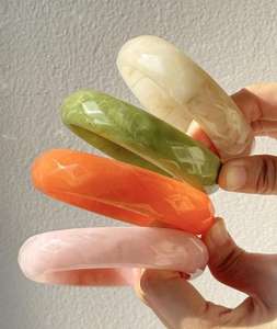 Géométrique Irrégulier Grand Bracelet en Résine Géométrie Acrylique Chunky Stack Acétate Bracelet d'été Cadeau pour Elle - Product Image 3