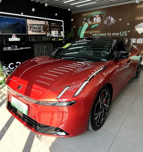 Sedán Eléctrico Usado de Largo Alcance (702 km), Motor de Alta Potencia (580 kW), Conducción Suave y Silenciosa, Asistencias Avanzadas para el Conductor, Suministrado desde Japón - Product Image 2