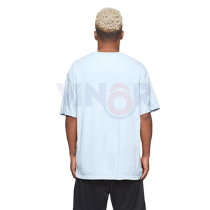 Camiseta de hombre antiarrugas pesada de gran tamaño lavada con ácido con logotipo personalizado 100% algodón tejido liso estilo callejero letra larga sólida - Product Image 2