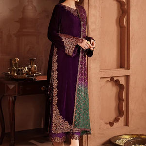 Lehenga Choli Anarkali en Chiffon Pakistanais Indien Brodé avec des Embellissements Élégants pour Femmes - Product Image 1