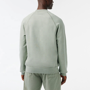 Sudadera Personalizada Premium para Hombre, Cuello Redondo, Hombros Raglán, para Invierno, Corte Regular, Algodón y Poliéster, Logotipo Digital en el Pecho - Product Image 2