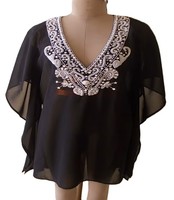 Kaftan Noir Muse Flow, perles brodées, motif uni, manches trois quarts, longueur courte, tissu léger et aéré, vêtements de plage et de rue