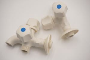 ก๊อกน้ำห้องน้ำ OEM POM สำหรับน้ำเย็น ดีไซน์ทันสมัย สีขาว / สีตามสั่ง พร้อมโลโก้ - Product Image 6