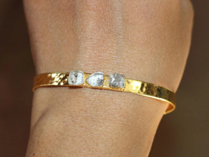 Brazalete de Diamante Herkimer Genuino en Bruto, Brazalete Chapado en Oro de 18k, Brazalete de Piedra de Nacimiento de Abril - Product Image 4