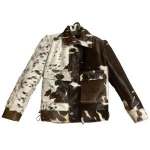Chaqueta de Cuero con Pelo de Vaca, Estilo Vaquero Elegante, Piel Auténtica, Chaqueta de Montar Personalizada con Cuello Alto de Lona y Logotipo Frontal para Hombre - Product Image 1