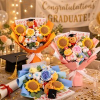 Collection de cadeaux personnalisés pour fête de remise des diplômes, bouquet de fleurs au crochet fait main pour cérémonie universitaire, cadeaux en gros