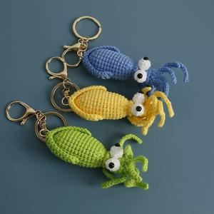 Bolso colgante portátil de ganchillo de terylene hecho a mano con diseño de calamar de dibujos animados, colores bonitos, diseño de animal marino de anime, para la vuelta al cole - Product Image 3