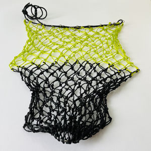 Fabricant Horshi Premium de filet à foin à alimentation lente pour chevaux Sac en maille de nylon solide Facile à remplir Parfait pour la grange et l'extérieur - Product Image 1