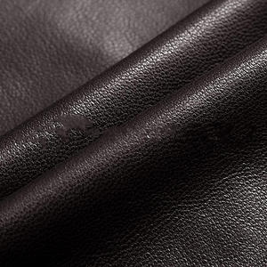 Gants en cuir pour hommes légers Meilleur matériau Vente à chaud Top Tendance disponible au prix de gros Gants en cuir avec logo personnalisé - Product Image 4