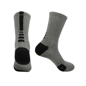 Chaussettes de sport d'équipe en coton blanc et noir avec logo personnalisé OEM Chaussettes de basket-ball pour hommes Chaussettes de travail en bambou Elite Casual Anti Type - Product Image 3