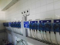 Pompe doseuse chimique professionnelle CL pour machines à laver 100-240V AC Garantie 1 an