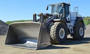 Buy reliable Hidromek wheel loaders featuring 240 horsepower engines and 3.5 cubic meter heavy duty bucket structures - Product Image 2